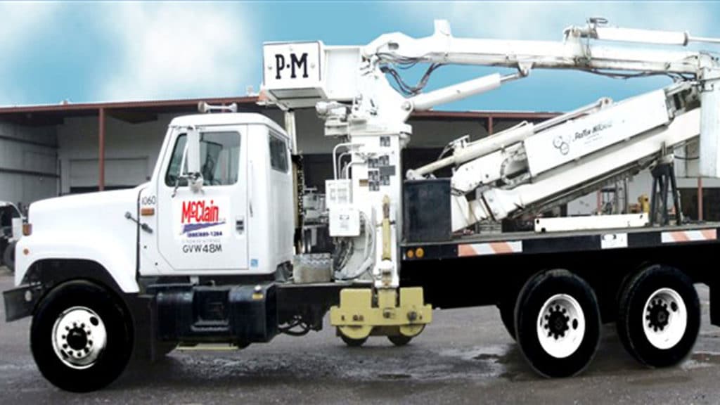 McClain & Co., Inc. - 40ft Underbridge Inspection Unit Bucket Snooper Truck