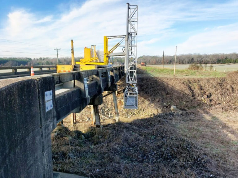 29.7ft. Underbridge Truck-Mounted Platform Unit | Underbridge and ...